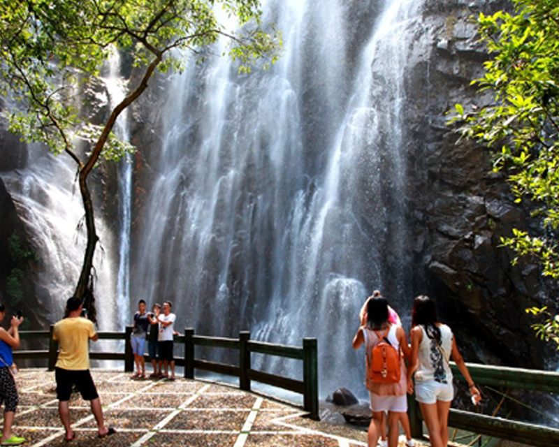 哪家公司有提供便捷的瀑布奇石 自駕游肇慶旅游